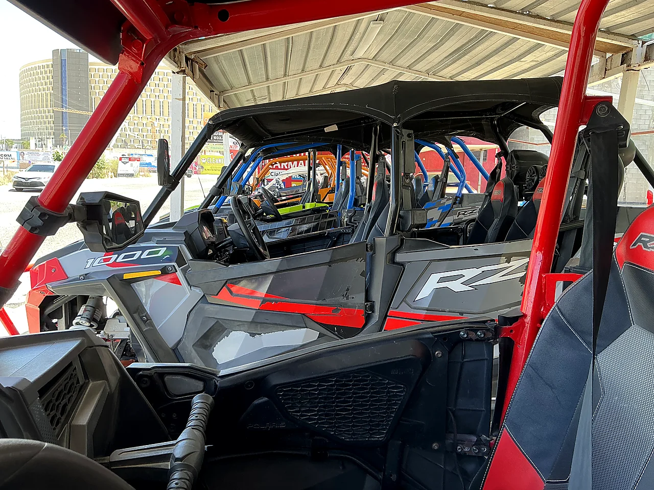 Cockpit and roll cage of the Polaris RZR 1000 4-seater